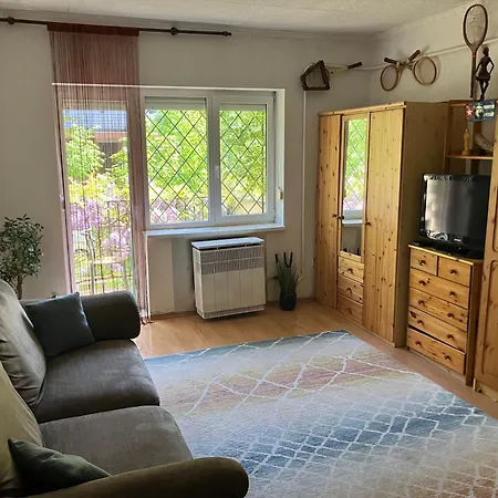 Csendes Zoeldoevezeti Apartamento