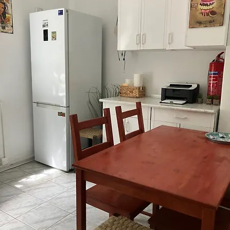 Csendes Zoeldoevezeti Apartment *