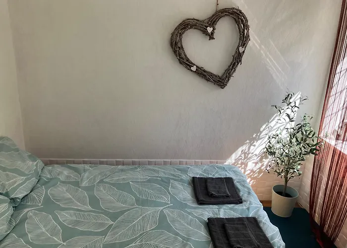 Apartament Csendes Zoeldoevezeti Budapesta