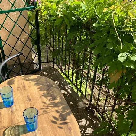 דירה Csendes Zoeldoevezeti בודפשט