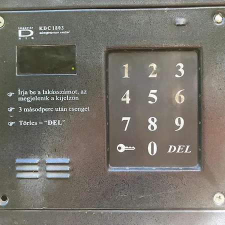 דירה Csendes Zoeldoevezeti