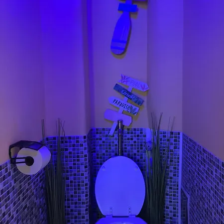 Csendes Zoeldoevezeti בודפשט