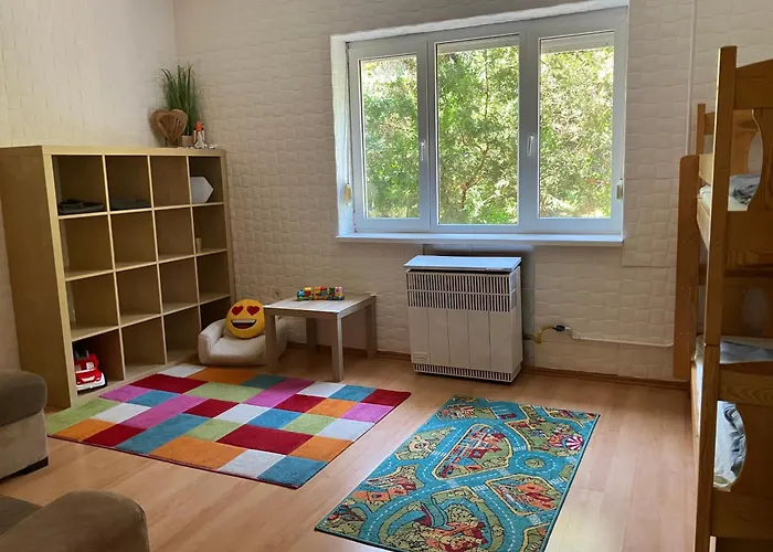 Csendes Zoeldoevezeti Appartement *