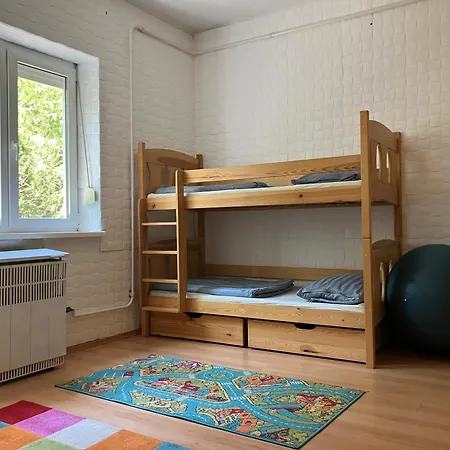 Csendes Zoeldoevezeti Budapešť